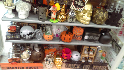 Department Store «T.J. Maxx & HomeGoods», reviews and photos, 2356 Virginia Beach Blvd, Virginia Beach, VA 23454, USA