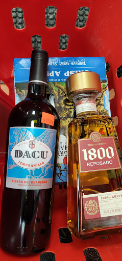 Liquor Store «Drum Hill Liquors», reviews and photos, 83 Parkhurst Rd # 18, Chelmsford, MA 01824, USA