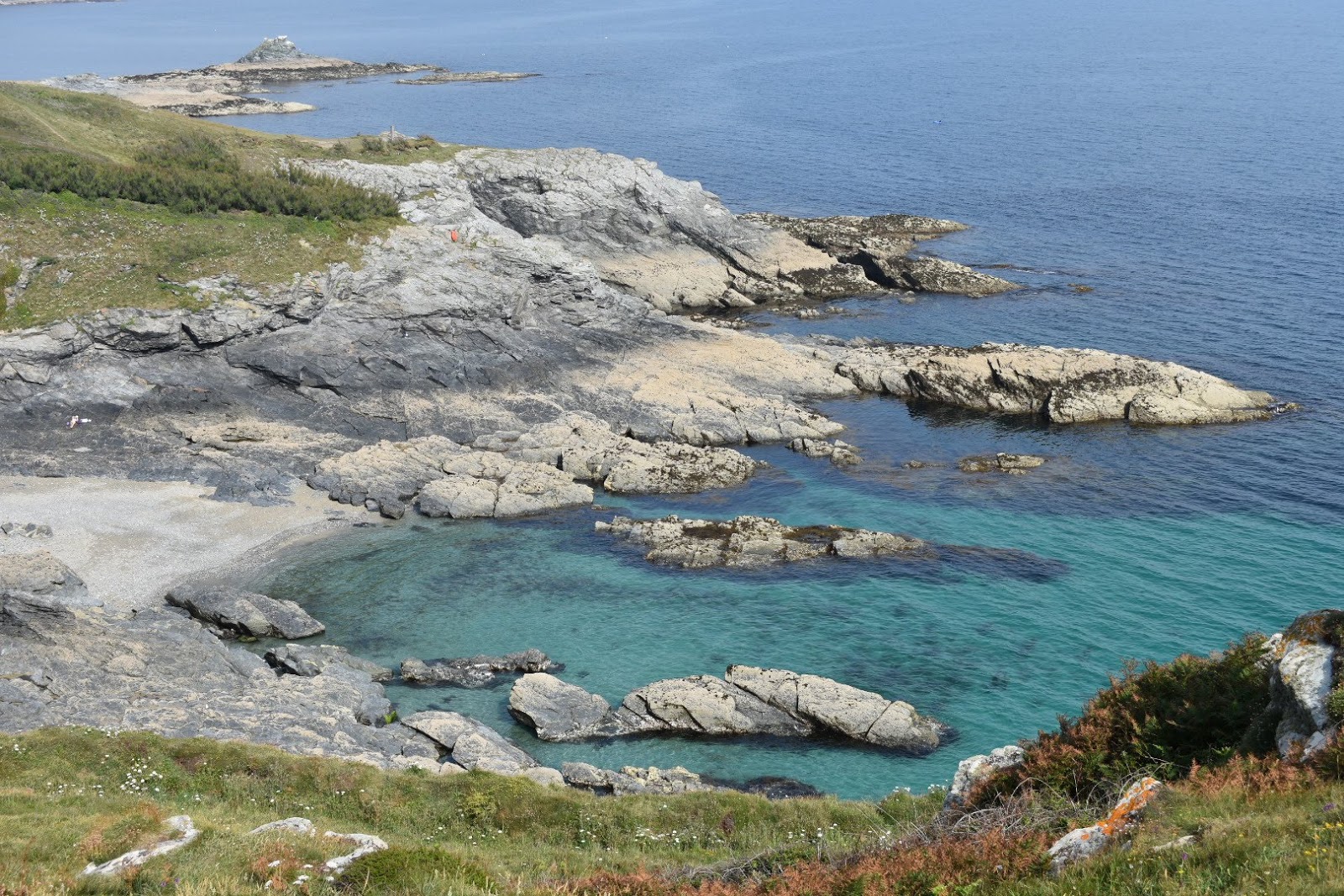 Photo of Piskies Cove with very clean level of cleanliness