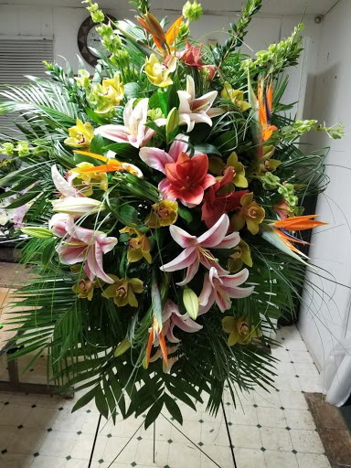 Florist «Bundle Of Roses», reviews and photos, 763 Elden St, Herndon, VA 20170, USA