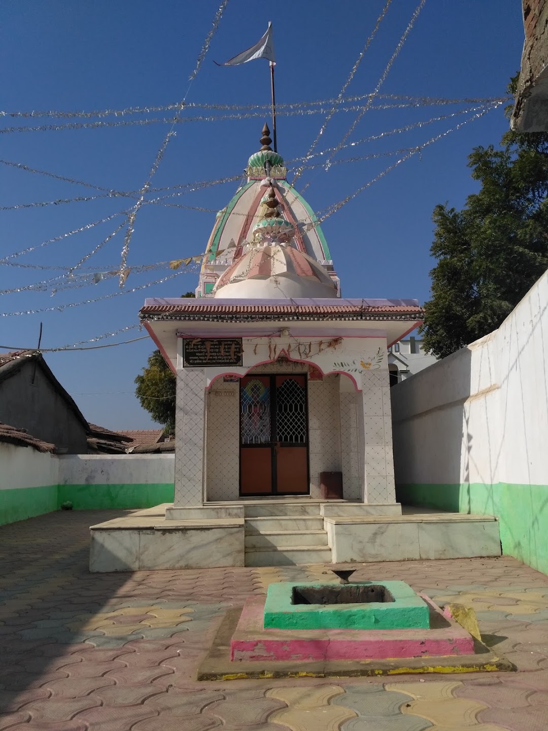 શ્રી ઢીમણનાગ મંદિર ચારડા