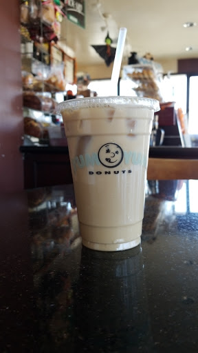 Donut Shop «Yum Yum Donuts», reviews and photos, 205 E Foothill Blvd, Rialto, CA 92376, USA