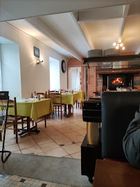 Atmosphère du Café et restaurant de grillades Le Bac à Sable à Port-Bail-sur-Mer - n°3