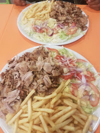 Plats et boissons du LE COIN DES SAVEURS PIZZERIA / KEBAB / SANDWICHERIE ET SPECIALITES MAROCAINES à Nonancourt - n°1