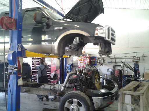 Auto Repair Shop «Integrity Auto Care», reviews and photos, 901 S Riverside Dr a, Clarksville, TN 37040, USA