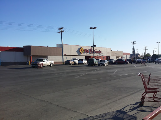 Grocery Store «Big 8 Food Stores», reviews and photos, 3518 Montana Ave, El Paso, TX 79903, USA