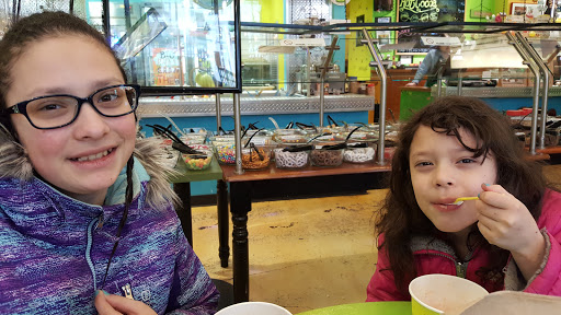 Frozen Yogurt Shop «TartBerry», reviews and photos, 915 SW 9th Ave, Portland, OR 97205, USA