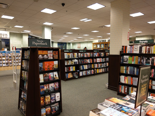 Book Store «Barnes & Noble», reviews and photos, 313 Corte Madera Ave, Corte Madera, CA 94925, USA