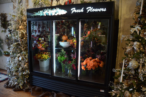 Florist «Carousel Flowers by Shamrock Garden Florist», reviews and photos, 527 S York St, Elmhurst, IL 60126, USA