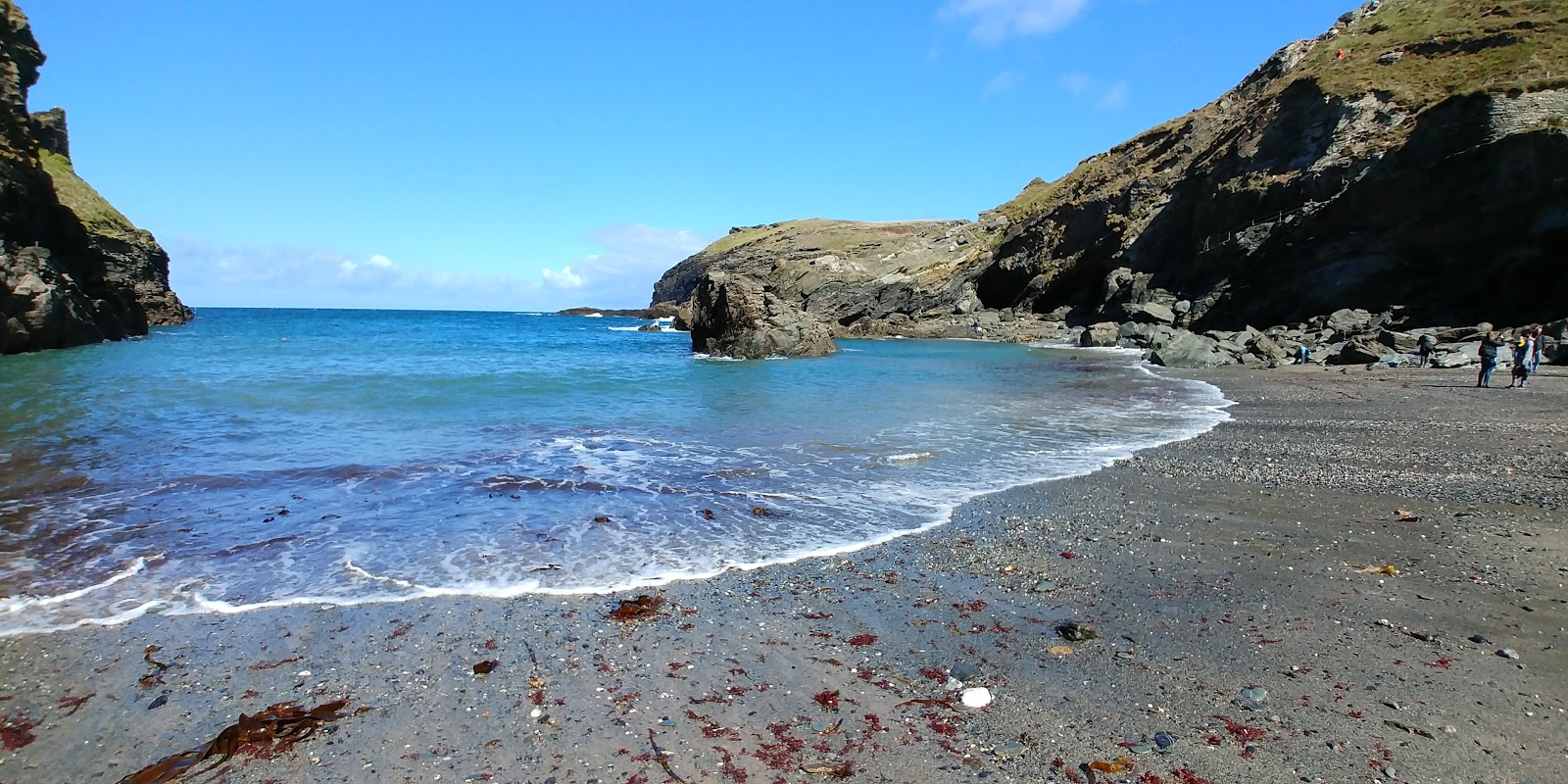 Photo of Tintagel Beach with very clean level of cleanliness