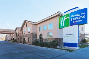 Holiday Inn Express & Suites Bishop, an IHG Hotel image