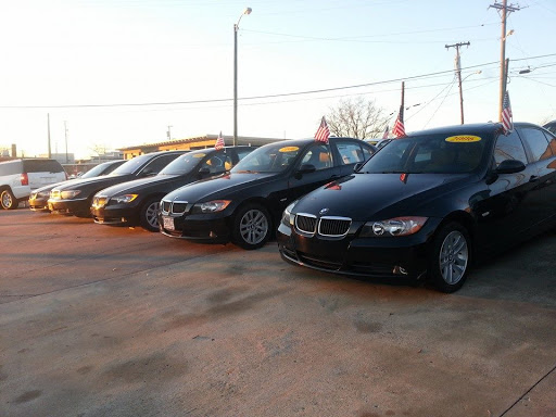 Car Dealer «Charlotte Auto Sales», reviews and photos, 3718 Charlotte Ave, Nashville, TN 37209, USA