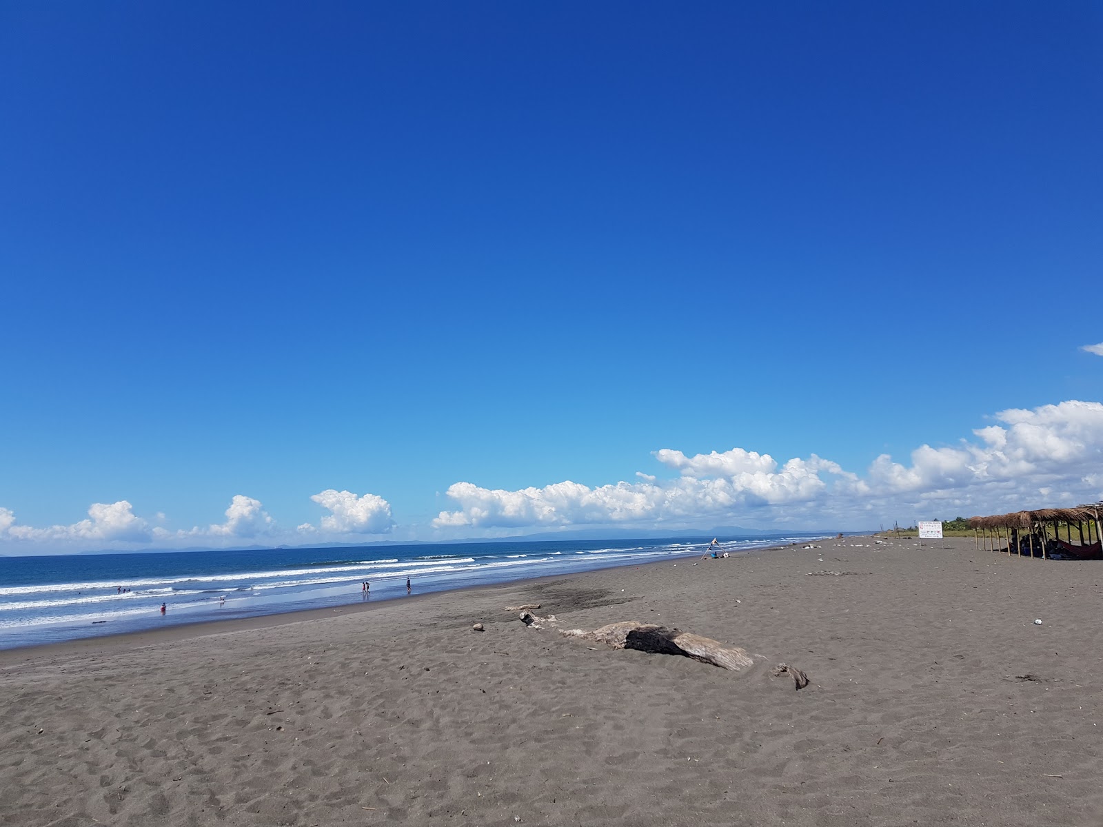 Fotografie cu Barqueta Beach cu nivelul de curățenie destul de curat