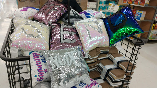 Discount Store «Walmart», reviews and photos, 2222 Crest View Dr, Hudson, WI 54016, USA