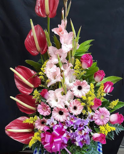 Trendy Stems Floral & Gifts