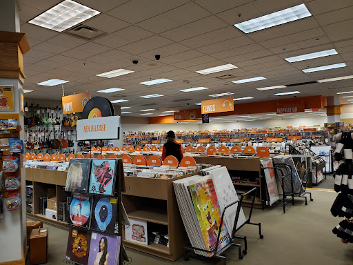 Used Book Store «2nd & Charles», reviews and photos, 2904 Prince William Pkwy, Woodbridge, VA 22192, USA