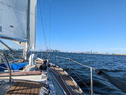 North River Sailing