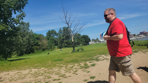 Park «Dorchester Shores Reservation Victory Road Park», reviews and photos, Victory Rd, Dorchester, MA 02122, USA