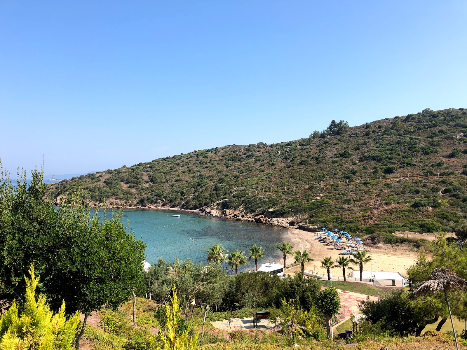 Foto von Regnum-Samtepe Beach mit beiger sand Oberfläche