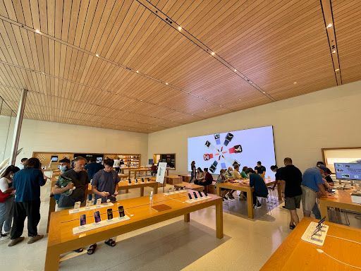 Computer Store «Apple Waterside Shops», reviews and photos, 5555 Tamiami Trail N, Naples, FL 34108, USA