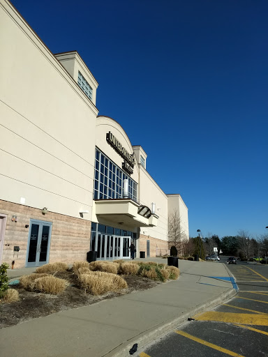 Movie Theater «United Artists Westbury 12 IMAX & RPX», reviews and photos, 7000 Brush Hollow Rd, Westbury, NY 11590, USA