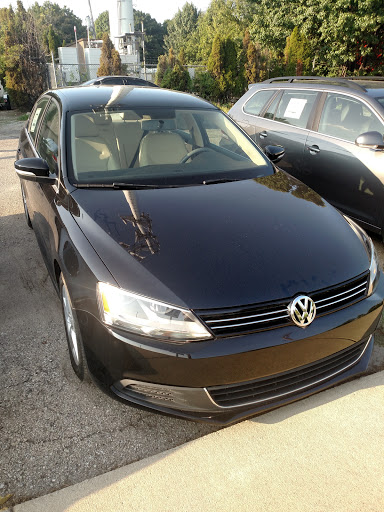 Used Car Dealer «Recovery auto services», reviews and photos, 730 E 106th St, Indianapolis, IN 46280, USA