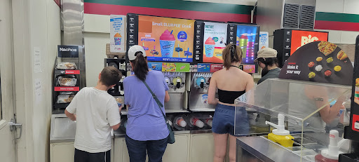 Convenience Store «7-Eleven», reviews and photos, 200 E Main St, Monroe, WA 98272, USA