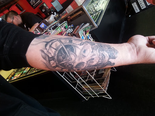 Tattoo Shop «Needle Master Tattoo Studio», reviews and photos, 527 S Reynolds Rd, Toledo, OH 43615, USA