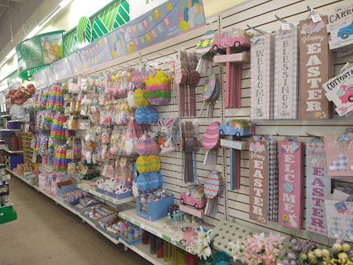 Dollar Store «Dollar Tree», reviews and photos, 1535 University Blvd E #F, Hyattsville, MD 20783, USA