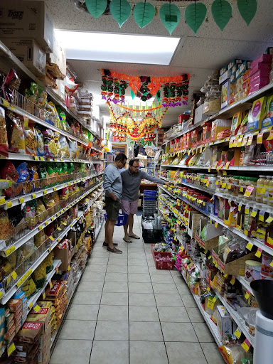 Grocery Store «Shital Grocery & Video», reviews and photos, 759 W Dundee Rd, Wheeling, IL 60090, USA