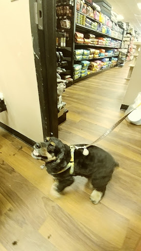 Pet Store «Pet Valu», reviews and photos, 2645 Shillington Rd, Sinking Spring, PA 19608, USA