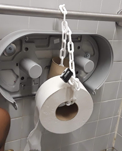 Shopping Mall «Eastover Shopping Center», reviews and photos, 5021-5225 Indian Head Hwy, Oxon Hill, MD 20745, USA