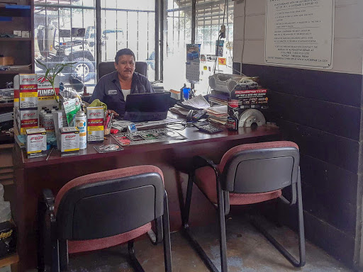 Mechanic «L&T Complete Auto Repair», reviews and photos, 2692 Main St, Riverside, CA 92501, USA