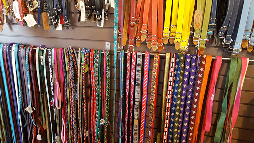 Pet Supply Store «The Urban Pet», reviews and photos, 7515 Beverly Blvd, Los Angeles, CA 90036, USA