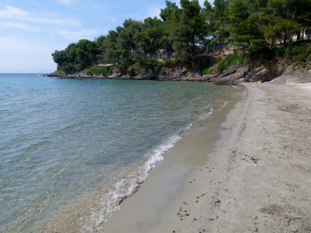 Marmaras beach的照片 带有小海湾