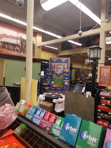 Grocery Store «Family Fresh Market», reviews and photos, 303 S Main St, River Falls, WI 54022, USA