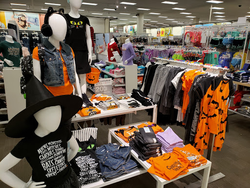 Department Store «Target», reviews and photos, 7100 Santa Monica Blvd #201, West Hollywood, CA 90046, USA