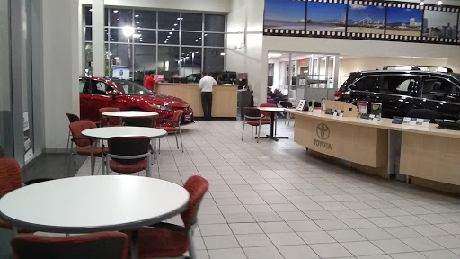 Toyota Dealer «AutoNation Toyota Cerritos», reviews and photos, 18700 Studebaker Rd, Cerritos, CA 90703, USA