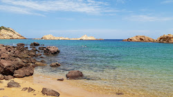 Cala Pregonda'in fotoğrafı doğal alan içinde bulunmaktadır