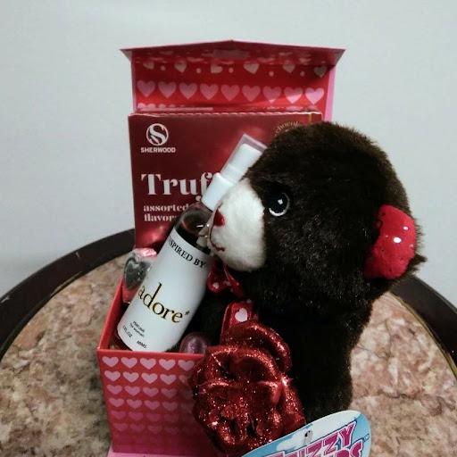 Florist «Rialto Florist», reviews and photos, 114 S Riverside Ave, Rialto, CA 92376, USA