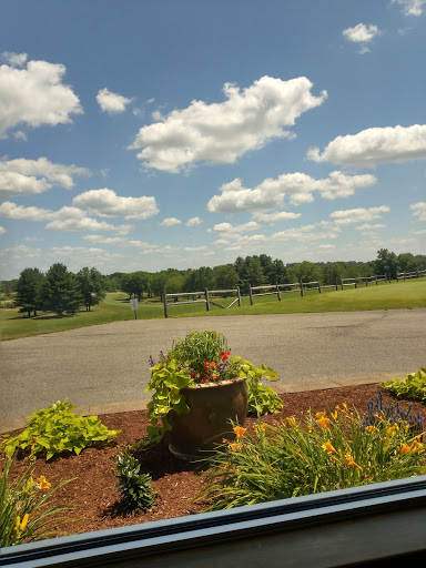 Country Club «Crestview Country Club», reviews and photos, 281 Shoemaker Ln, Agawam, MA 01001, USA