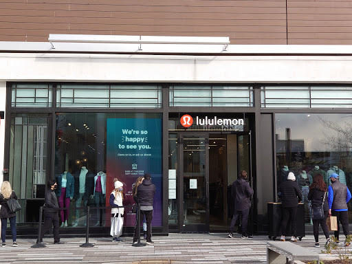 Sportswear Store «lululemon», reviews and photos, 622 Oakbrook Center, Oak Brook, IL 60523, USA