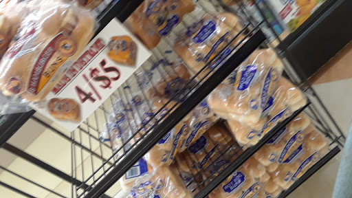 Grocery Store «Foodland», reviews and photos, 18880 W 8 Mile Rd, Southfield, MI 48075, USA