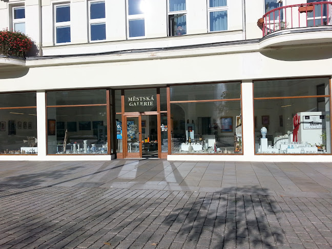Městská galerie Karlovy Vary, s. r. o. - Prodejna použitého oblečení