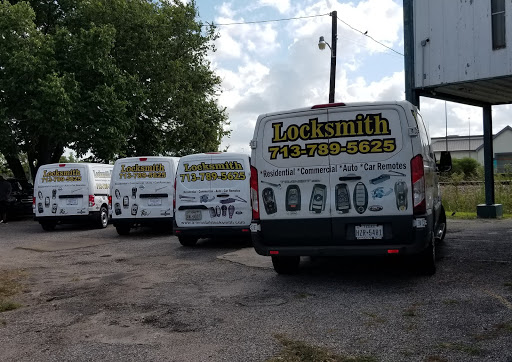 Locksmith «A & M Mobile Locksmith», reviews and photos, 5850 Antoine Dr, Houston, TX 77091, USA