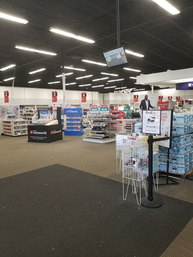 Office Supply Store «Staples», reviews and photos, 8170 Mall Pkwy, Lithonia, GA 30038, USA