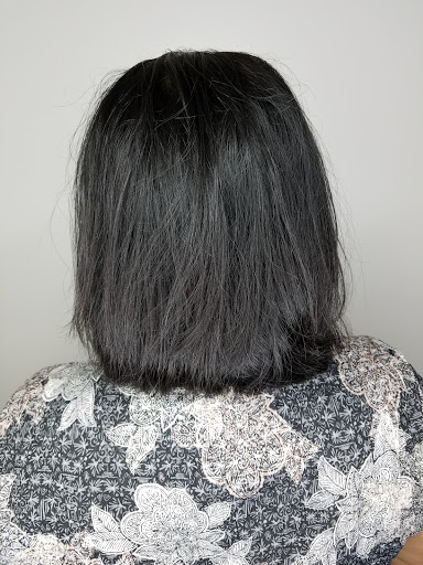 Hair Salon «Vivid Salon & Spa», reviews and photos, 15320 Bagley Rd, Middleburg Heights, OH 44130, USA