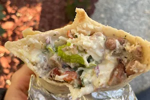 Burrito Madre Bulevar image