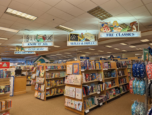 Book Store «Barnes & Noble», reviews and photos, 735 Haywood Rd, Greenville, SC 29607, USA