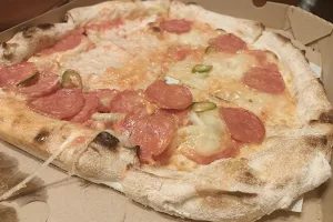 Ale pizza! image